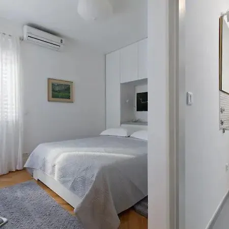 Apartment & Rooms Nugal Makarska Exterior photo