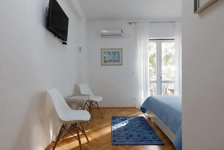 Apartment & Nugal
